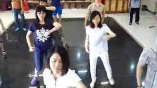 爱操视频网,揭秘热门健身操教程，助你轻松塑形健身